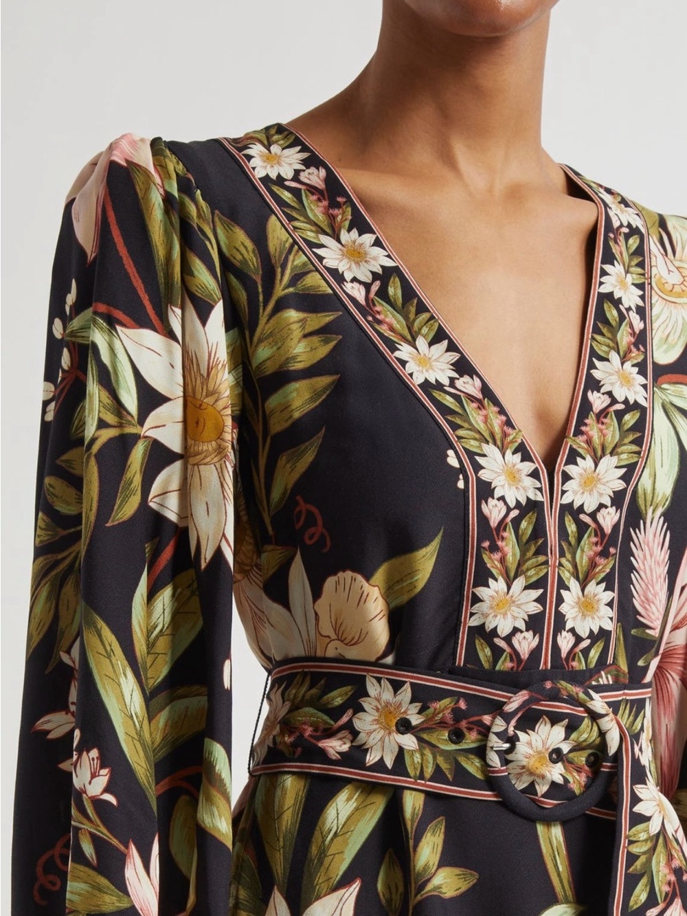 FARM Rio
Surreal Flowers Long
Sleeve Minidress Size - M - Picture 3 of 7